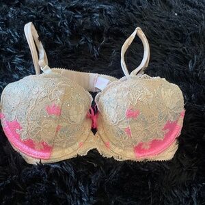 Victoria’s Secret bra